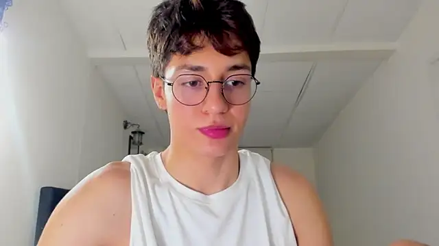 kkatract – webcam-show