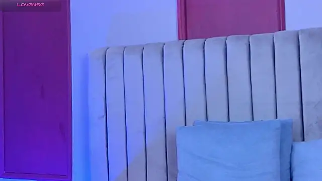 XXX chat uživo modela redraven_cr