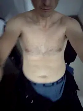 Alejandro83bsf 即時 XXX 聊天