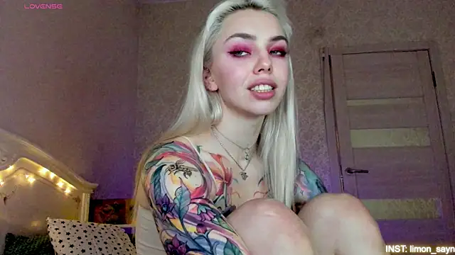 LillyMoure_ লাইভ XXX চ্যাট
