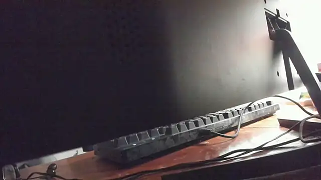 Knuckles17 Live XXX-chat