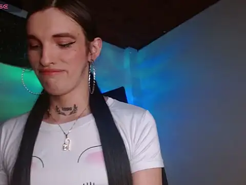 Scarlett_crastrawberry Webcam Show