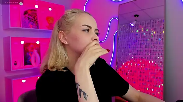 Czat XXX na żywo – StephanieSweety