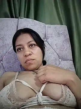 XXX chat uživo modela Tiphanydirty3