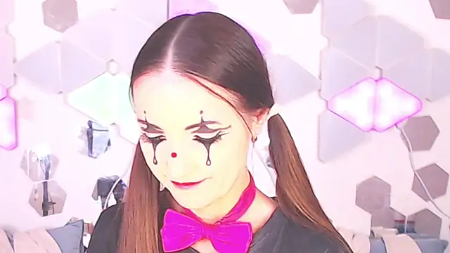 แชท XXX สดของ LexiKiss