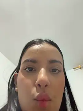 צ'אט XXX בשידור חי של EmilySearss