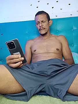 Chatroom XXX en direct de El_junior21
