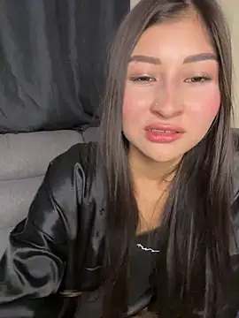 XXX chat uživo modela Aylin-fire
