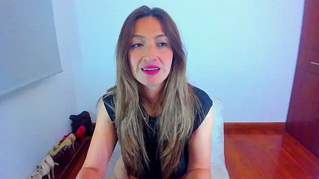 Velourmuse Chat XXX live