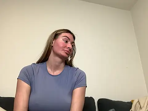 Alyssa_rhoades Adlı Modelin Canlı XXX Sohbeti