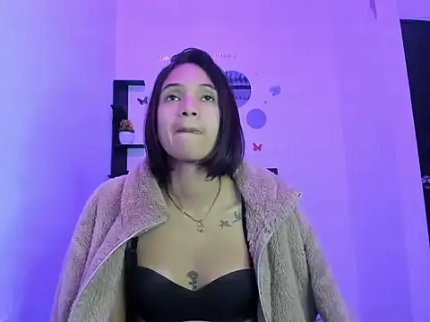 sapphire_brown20 লাইভ XXX চ্যাট