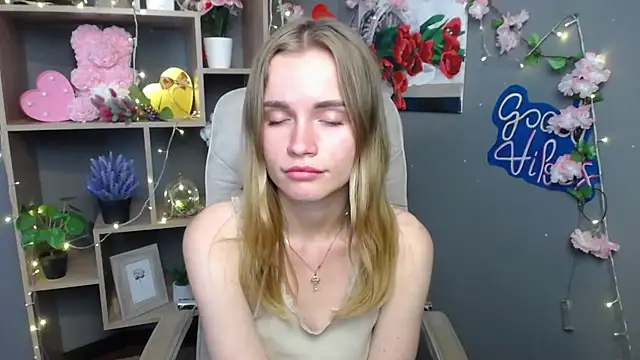 Show modela MargaritaKiss na web-kameri