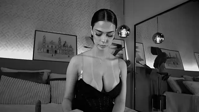 Вебкам-шоу ElleDiane