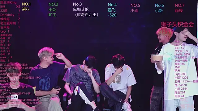 AAA-winner live XXX chat