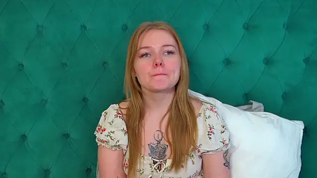 Онлайн чат XXX ElinaVale