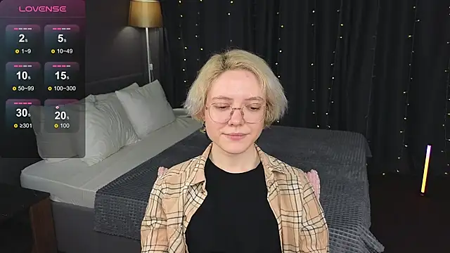 HottoKori Pertunjukan Webcam