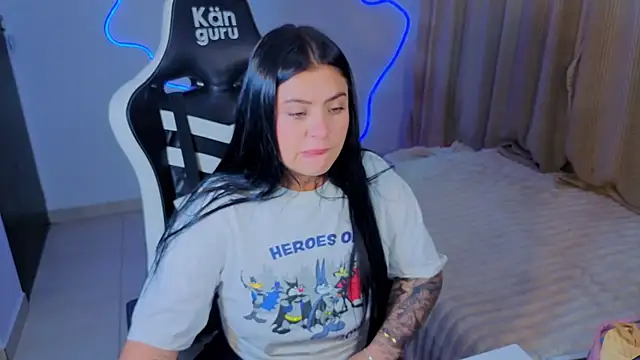 Victoryyy_n Live XXX chat