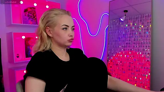 StephanieSweety Chat XXX in diretta