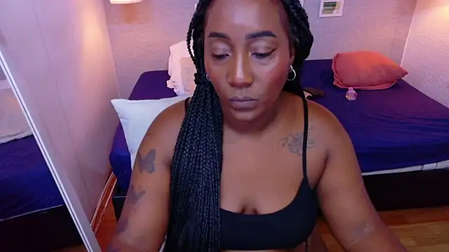 Chat +18 de kiara_evanss ao vivo