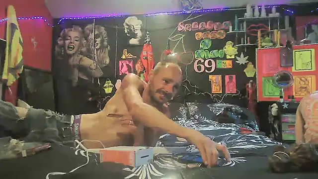 DaddyAndSplashQueen 即時 XXX 聊天