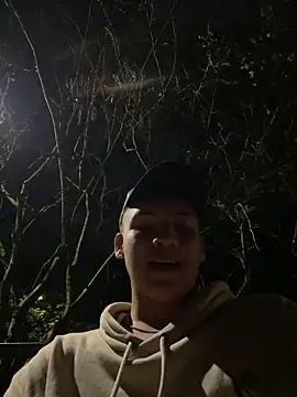 Emannuel__777 – Naživo XXX chat