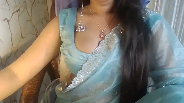 XXX chat uživo modela Cute_Arushii