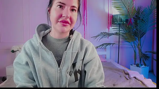 XXX chat uživo modela Emily_xoo