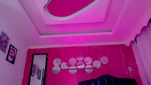 عرض كام Mia_Colucci25