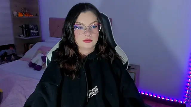 OphelianaRose33's Live XXX Chat