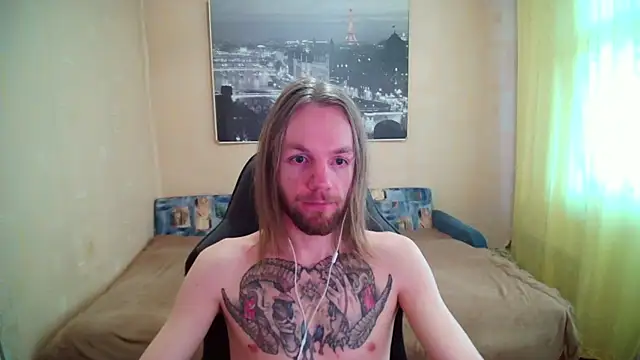 הופעת וובקאם של AdamDickens