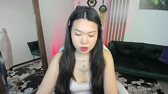 Chatroom XXX en direct de LunaPurrr