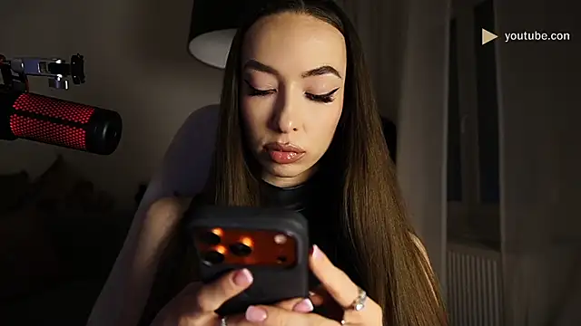 Онлайн чат XXX supreme_dominatrix