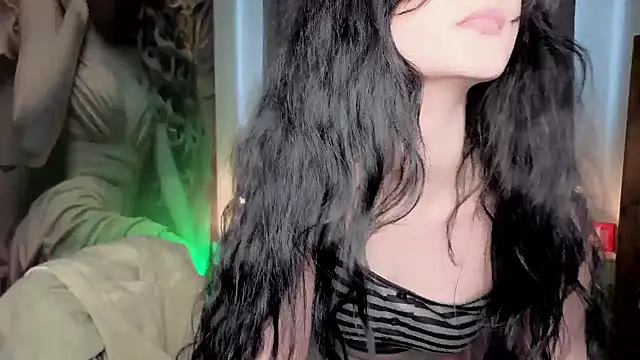 MileyRood élő XXX-chatje