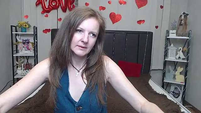 XXX chat uživo modela MeganPirs