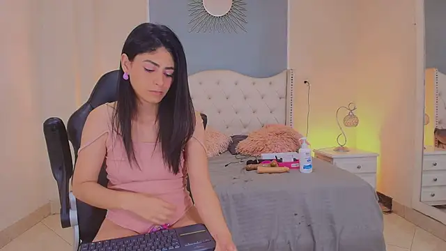 elizabeth_santos1 élő XXX-chatje