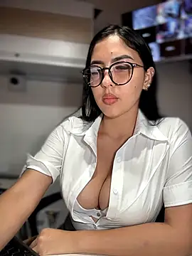 I_AM_SOPHIE_ élő XXX-chatje