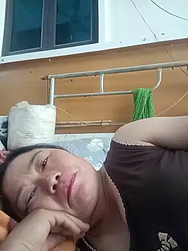 -Lytina- Pertunjukan Webcam