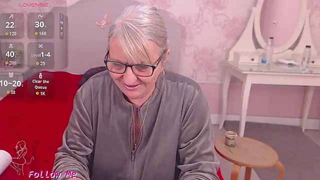LadyAlana webcam show