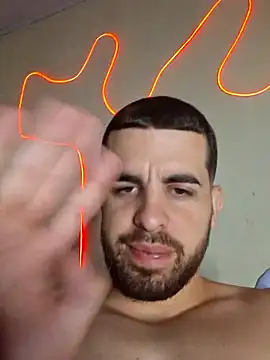 Cubanotatuado লাইভ XXX চ্যাট
