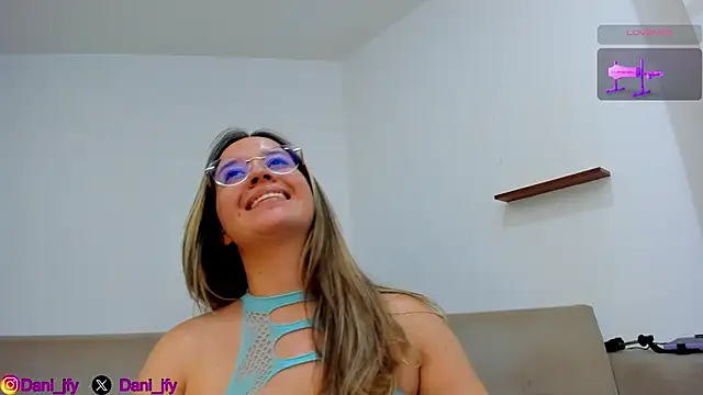 Chatroom XXX en direct de Dani_javi