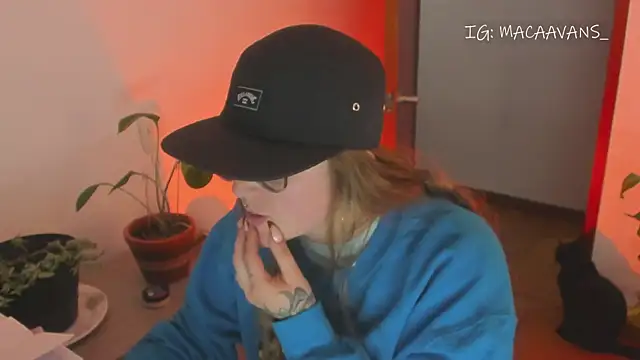 XXX chat uživo modela tekila__