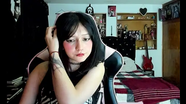Maki_Zein_ Webcam-Show