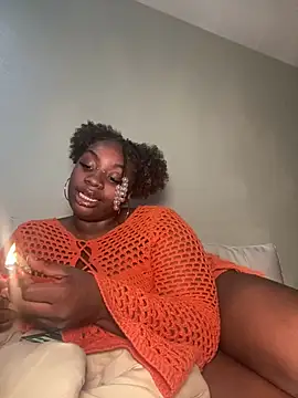 LillShayy Show in webcam