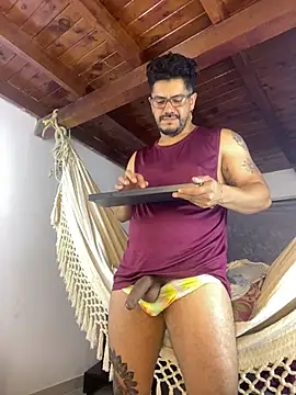 XXX chat uživo modela AndresSmith__
