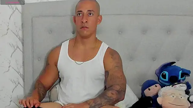 XXX chat uživo modela luigiferrara
