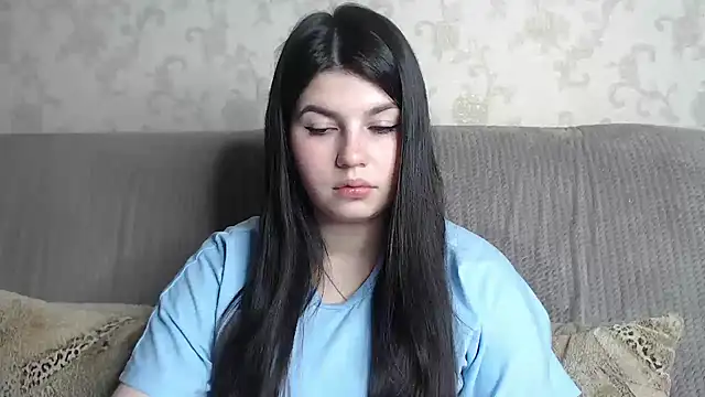 KisaModel XXX чат на живо