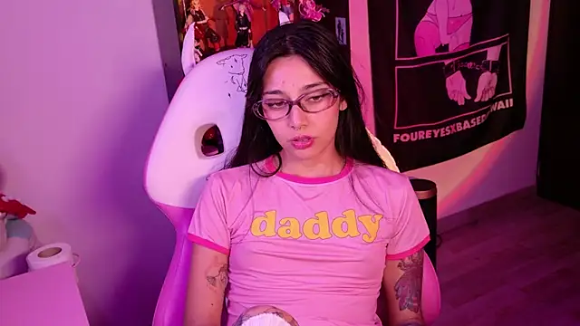 amber_yull élő XXX-chatje