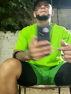 PIGHIGHDIRTY_p0 Adlı Modelin Canlı XXX Sohbeti