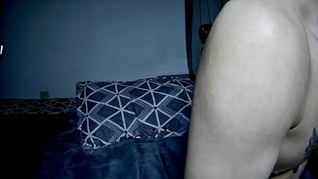 Nickiki-666 Adlı Modelin Canlı XXX Sohbeti