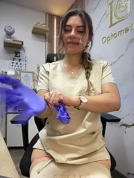 alicee16's Live XXX Chat